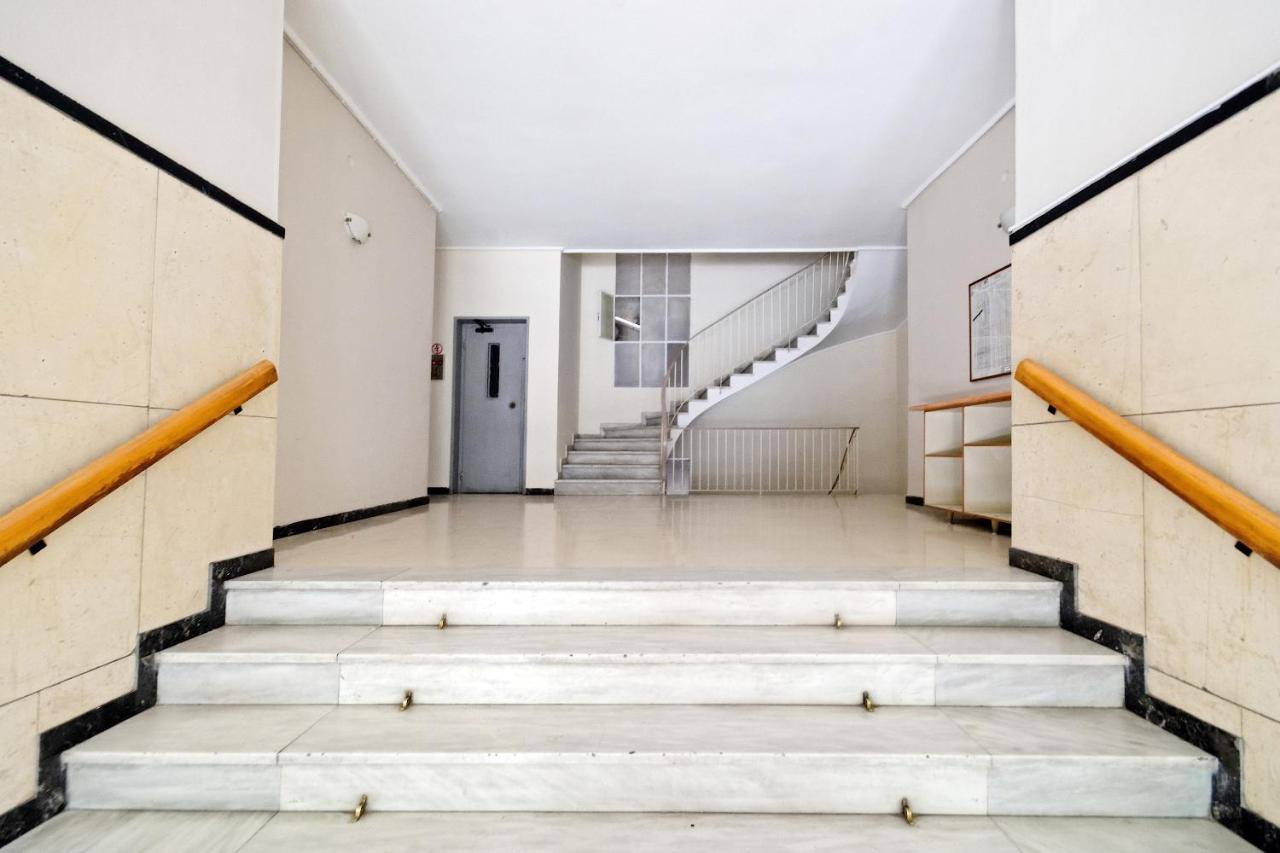Elegant Big Apartment In Athens Center With Balcony Eksteriør bilde
