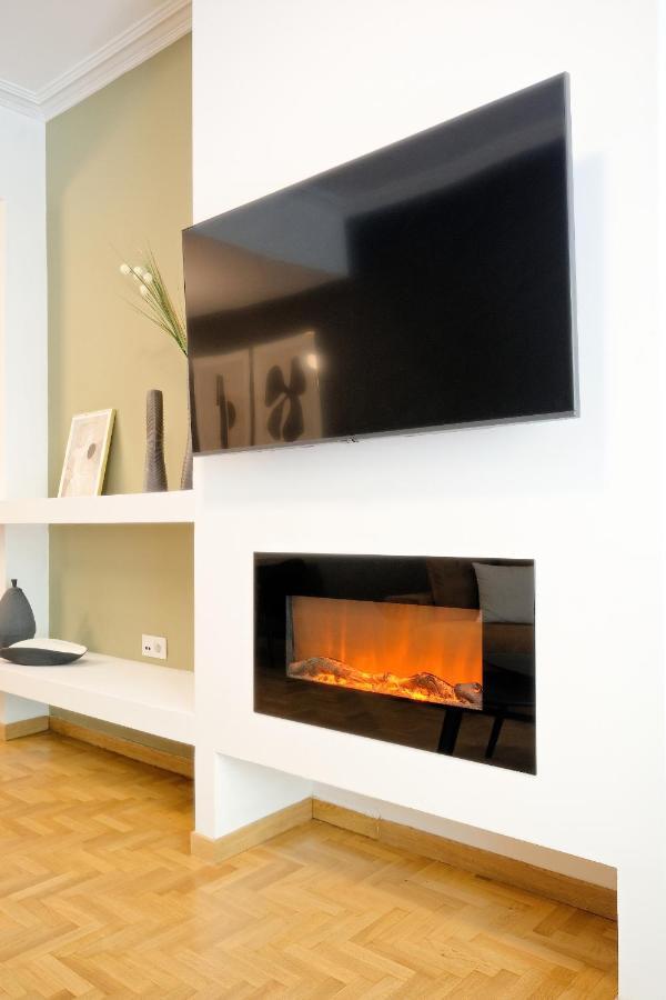 Elegant Big Apartment In Athens Center With Balcony Eksteriør bilde